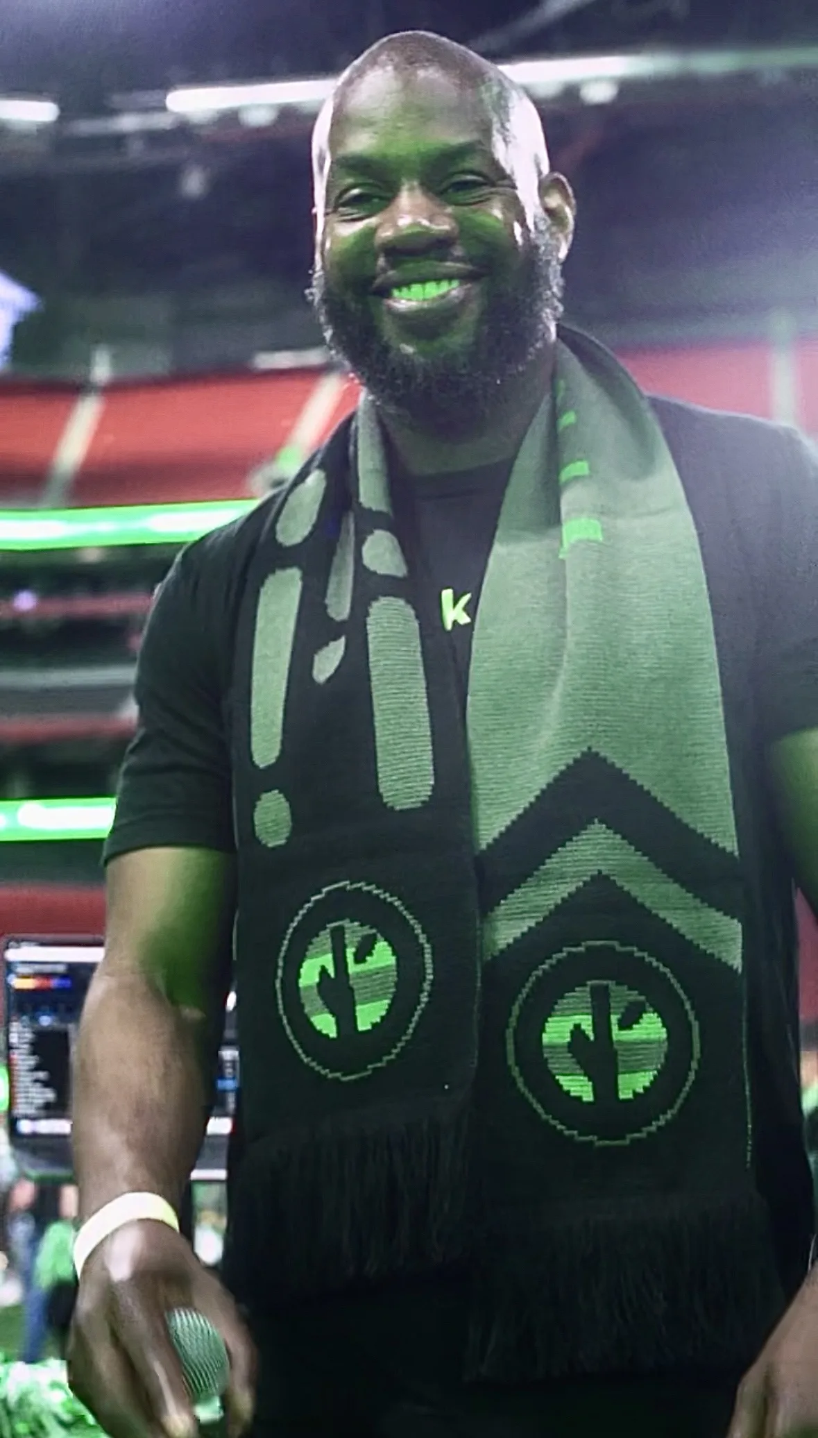 DJ Knotts performing for a crowd - Premium Playlist Curation